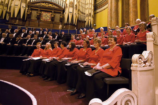 choir-lth-600x400px The Phil at Leeds Town Hall